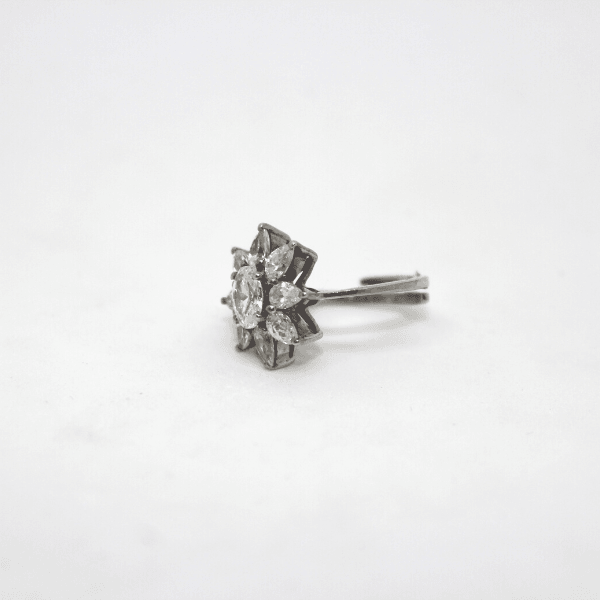 Anello a fiore in argento rodiato con zirconi Gioielleria Mele