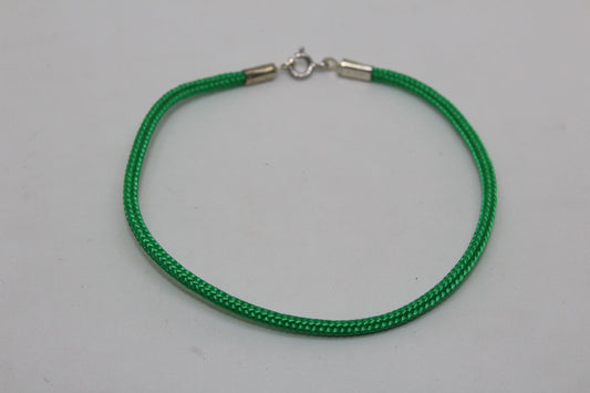 Bracciale Portafortuna cordoncino verde con chiusura in argento Gioielleria Mele