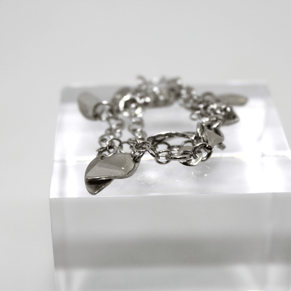 Bracciale con pendenti a foglie in argento rodiato Gioielleria Mele