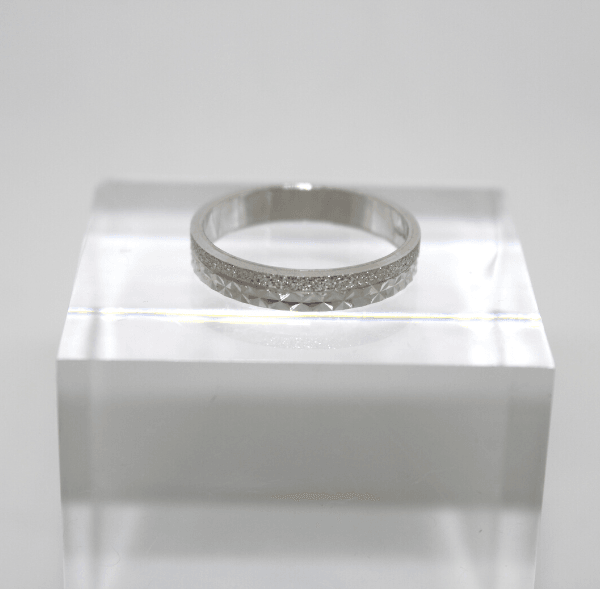 Fedina lavorata in argento rodiato Gioielleria Mele