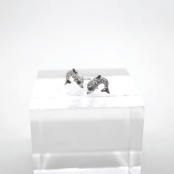 Orecchini delfino in argento rodiato con zirconi bianco e nero Gioielleria Mele