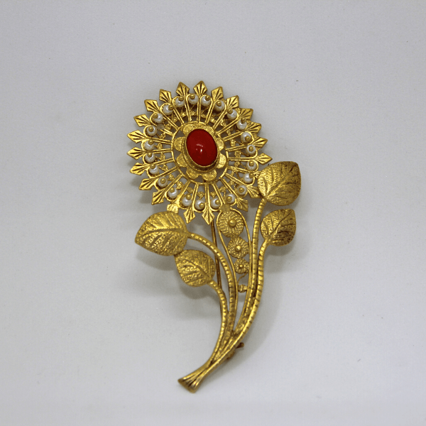 Spilla su girasoli in filigrana sarda con corallo e perle, argento dorato Gioielleria Mele