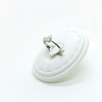 Anello solitario da donna in oro bianco con diamante marquise Gioielleria Mele