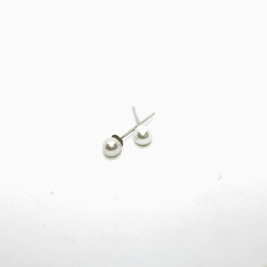 Orecchini perle in argento rodiato perla sintetica Gioielleria Mele